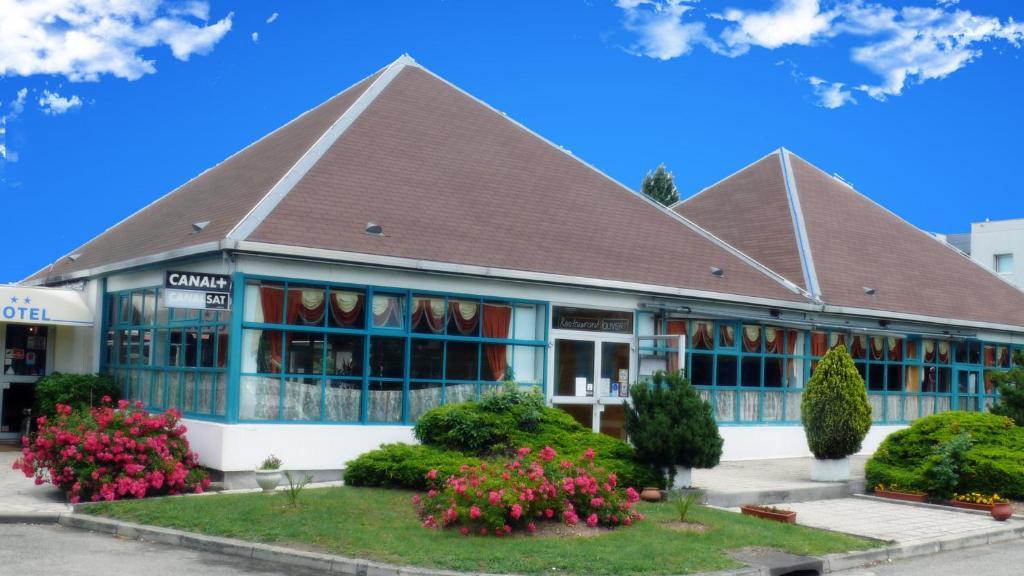 Hotel Restaurant Les Jardins D'Epone Exterior photo